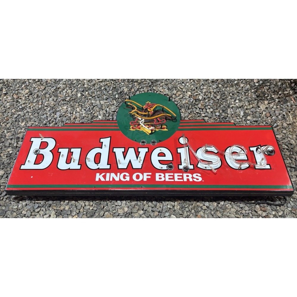 Vintage Large Budweiser King Of Beers Lighted Neon Anheuser Busch Man Cave Sign